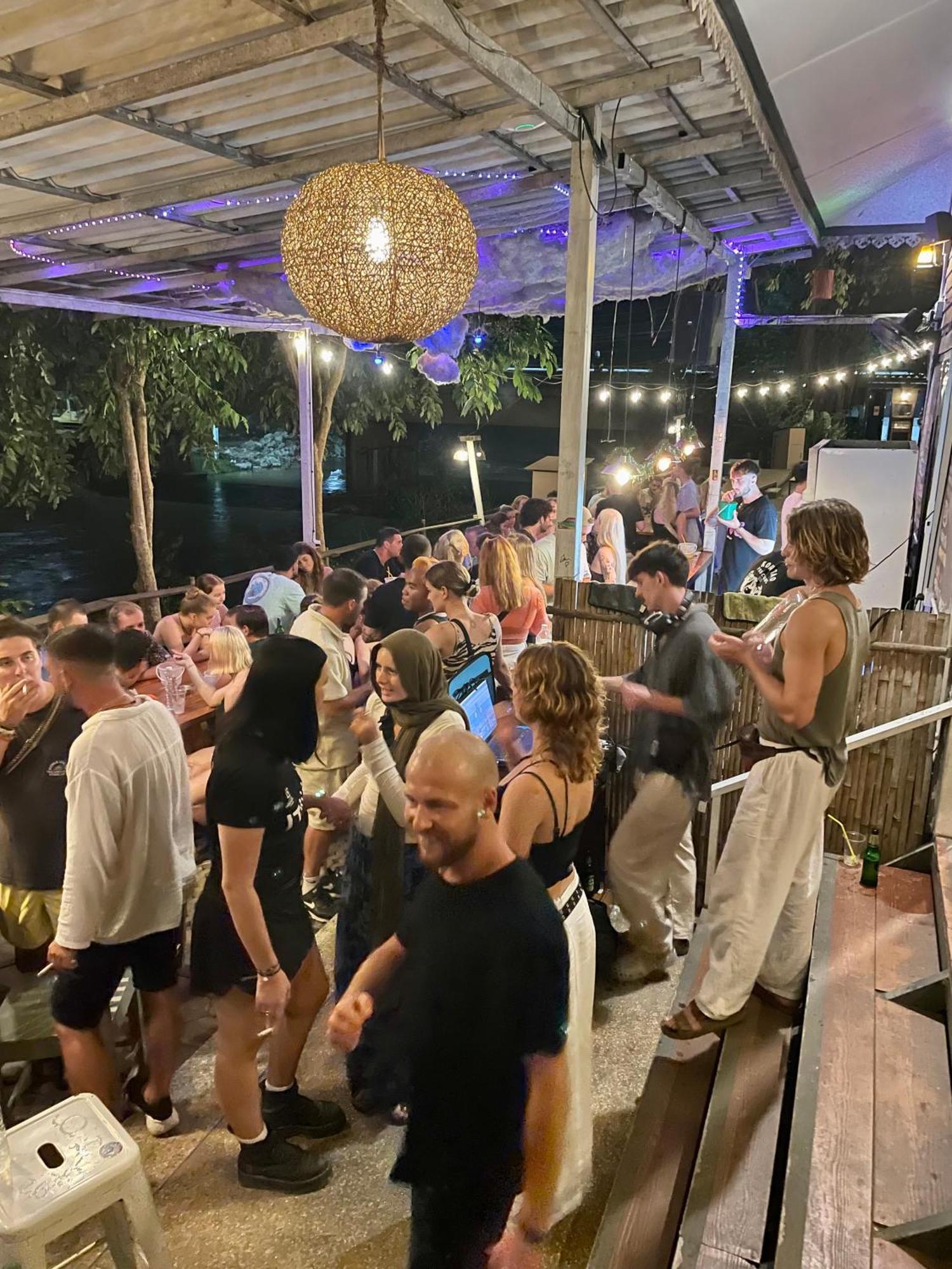 Revolution Hostel Pai Dış mekan fotoğraf
